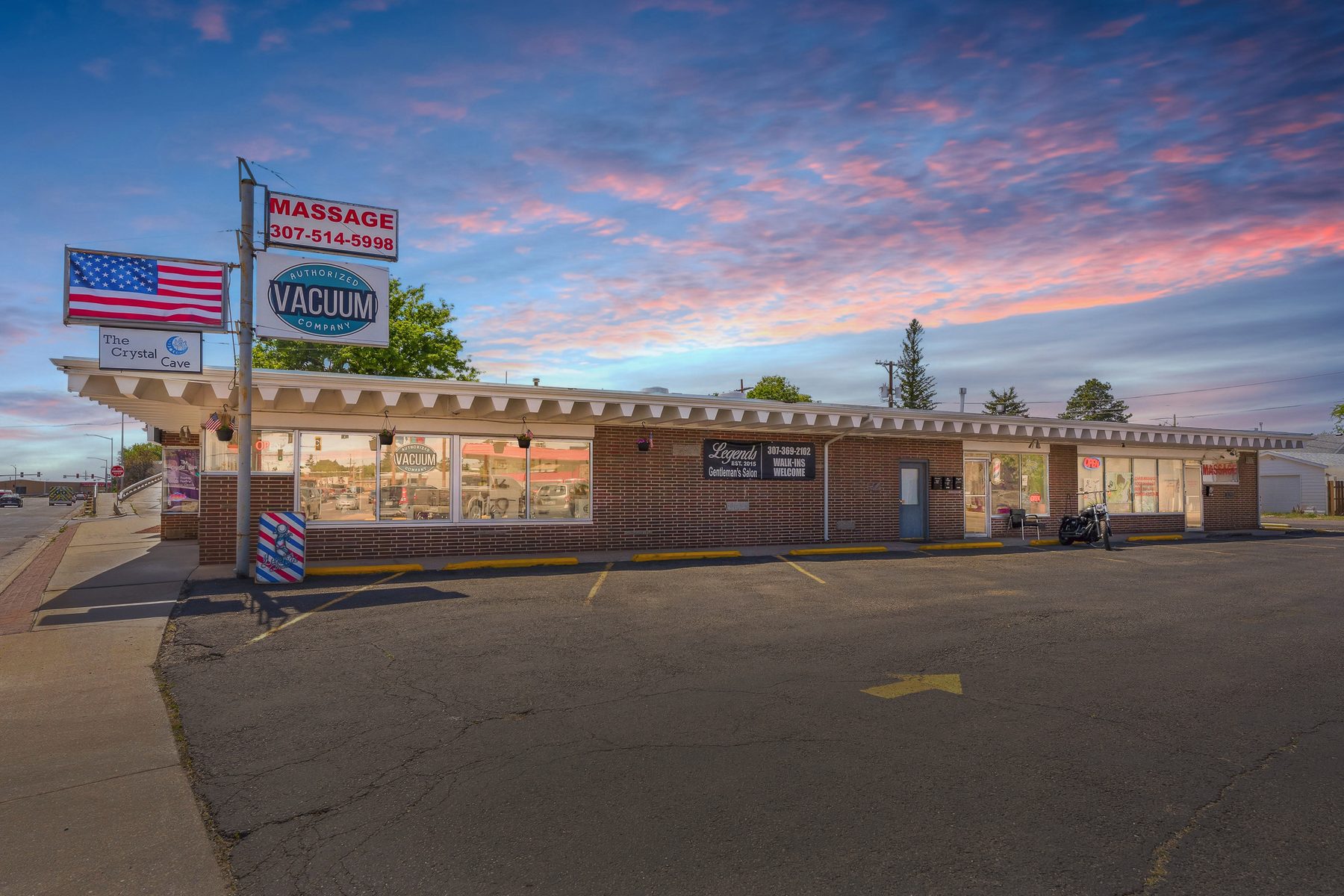 Parking lot and storefront on East Lincolnway